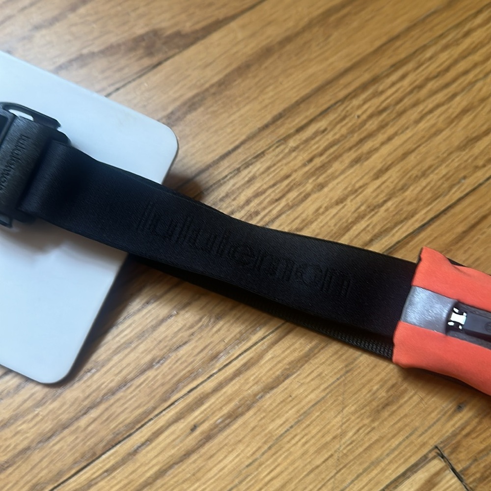 New Lululemon Fast and Free mini  Run Belt L/XL - Picture 4 of 5
